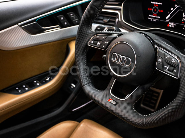 AUDI A4 RS4 Avant TFSI 331kW quattro tiptronic 5p.