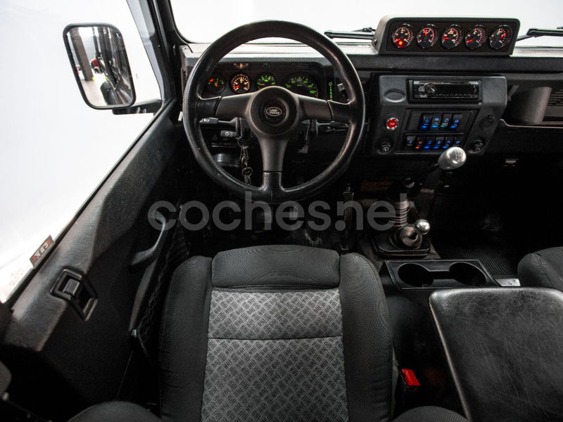 LAND-ROVER Defender 90 2.5TD5 HTOP 3p.