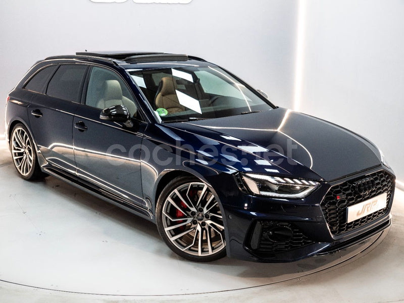 AUDI A4 RS4 Avant TFSI 331kW quattro tiptronic 5p.